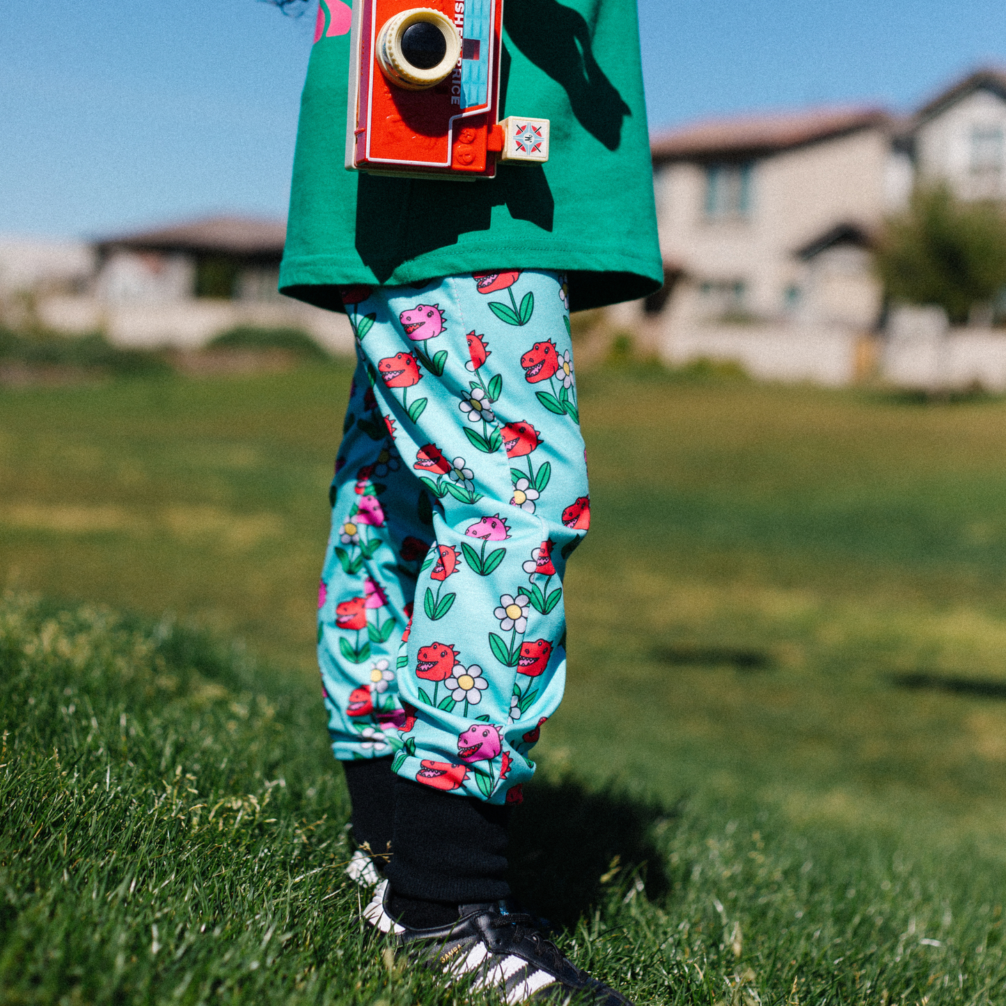 Dino Flower Power Barrel pants– streetwear